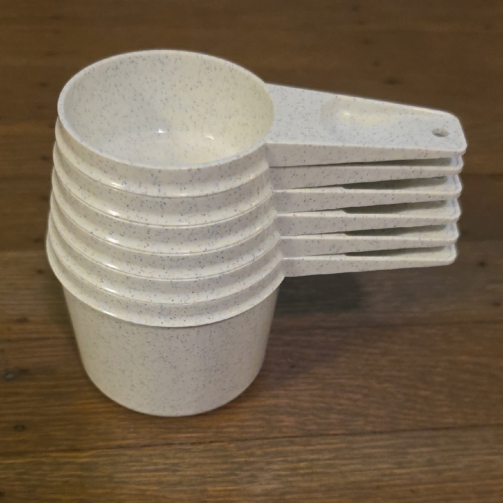 Tupperware Speckled White Measuring Cup Set--Set Of 6